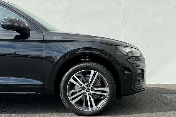 2024 Audi Q5 40 TDI Sport FY
