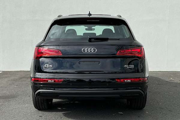 2024 Audi Q5 40 TDI Sport FY