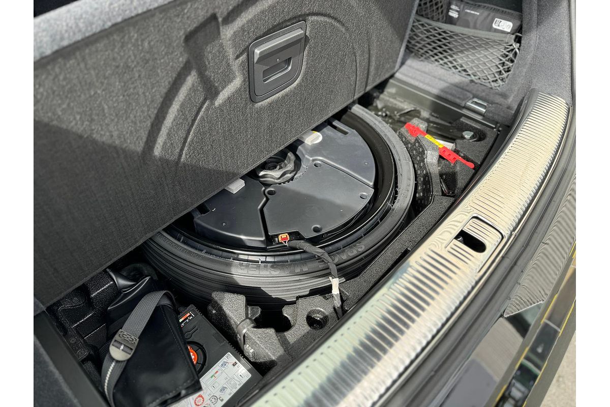 2024 Audi Q5 40 TDI Sport FY