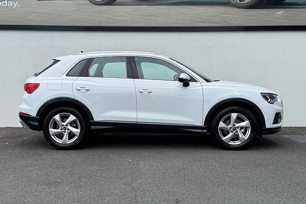 2024 Audi Q3 35 TFSI F3