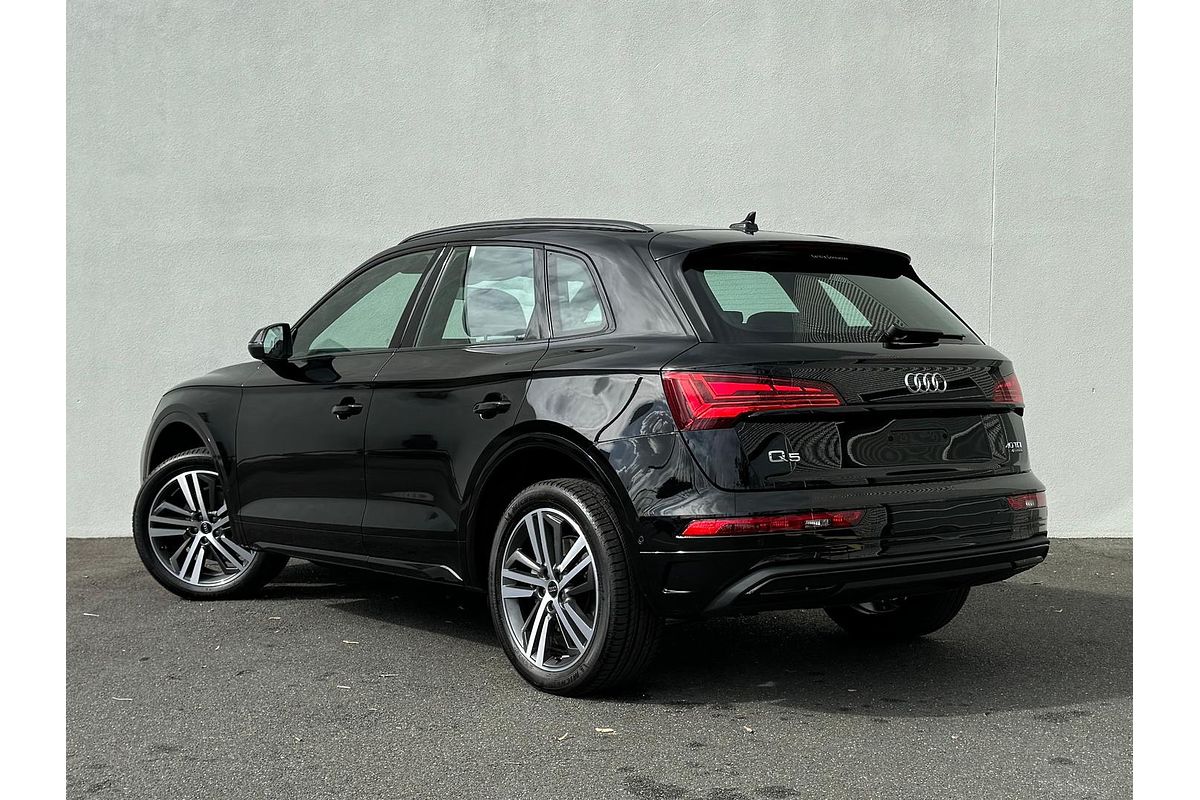 2024 Audi Q5 40 TDI Sport FY