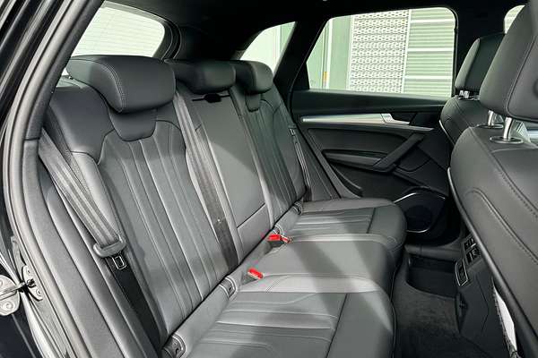 2024 Audi Q5 40 TDI Sport FY