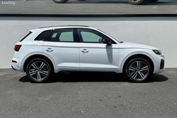 2024 Audi Q5 40 TDI Sport FY