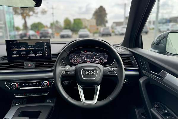 2024 Audi Q5 40 TDI Sport FY