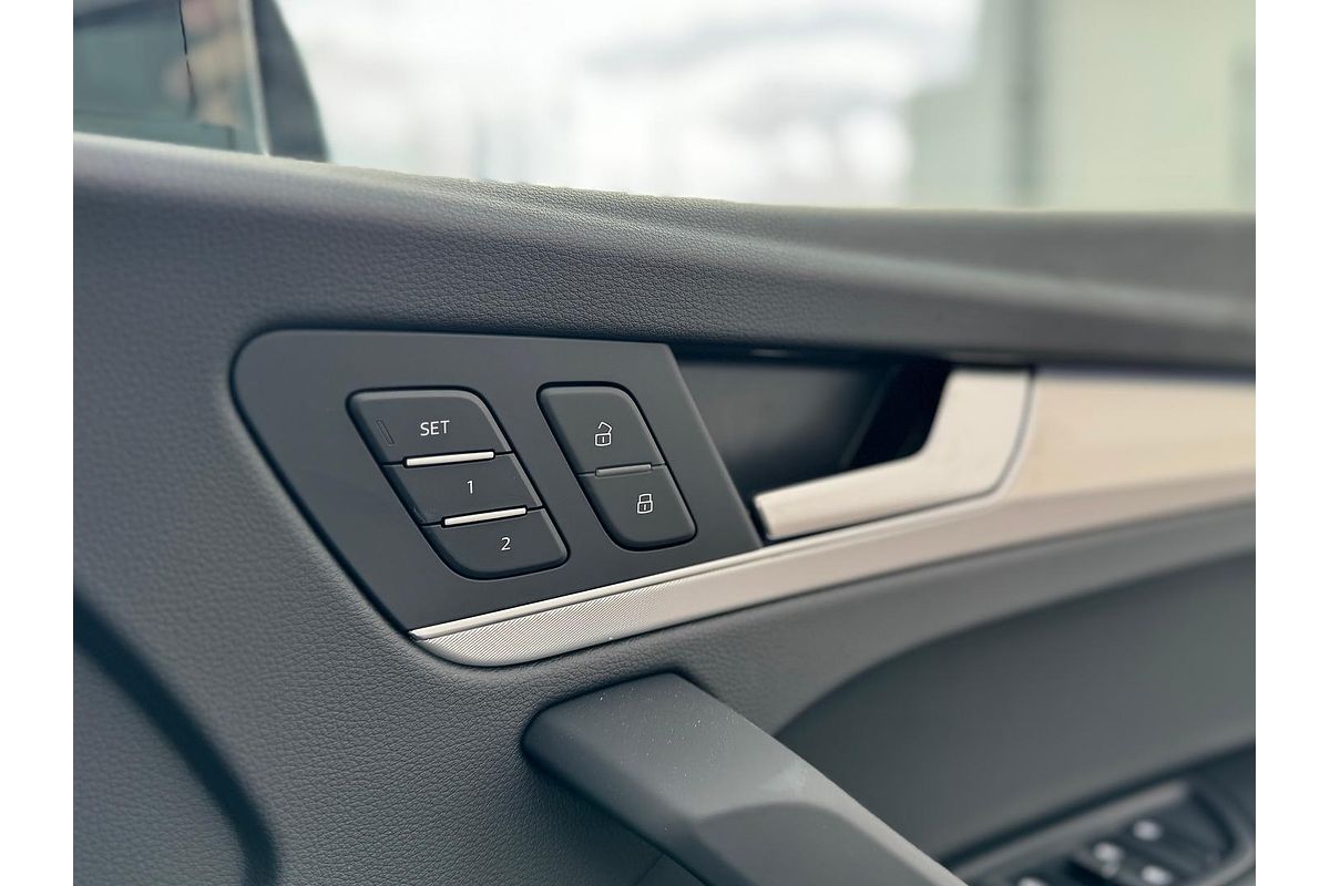 2024 Audi Q5 40 TDI Sport FY