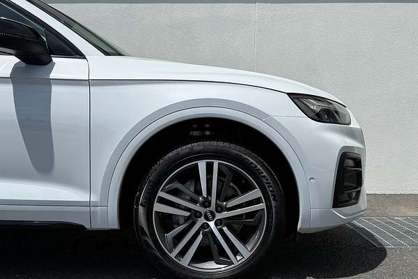 2024 Audi Q5 40 TDI Sport FY