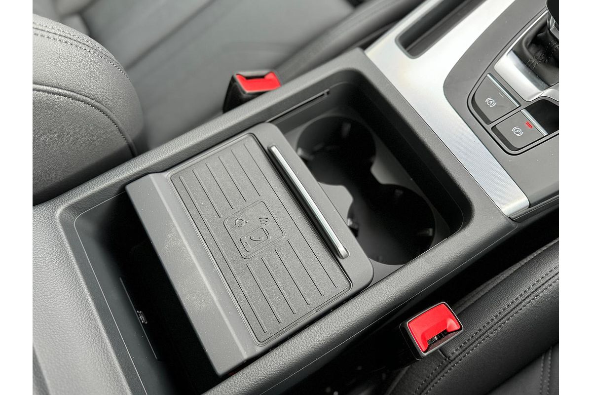 2024 Audi Q5 40 TDI Sport FY