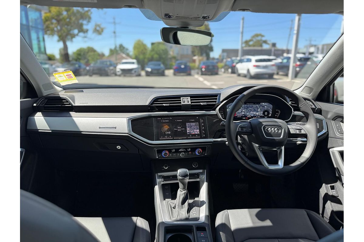 2024 Audi Q3 35 TFSI F3