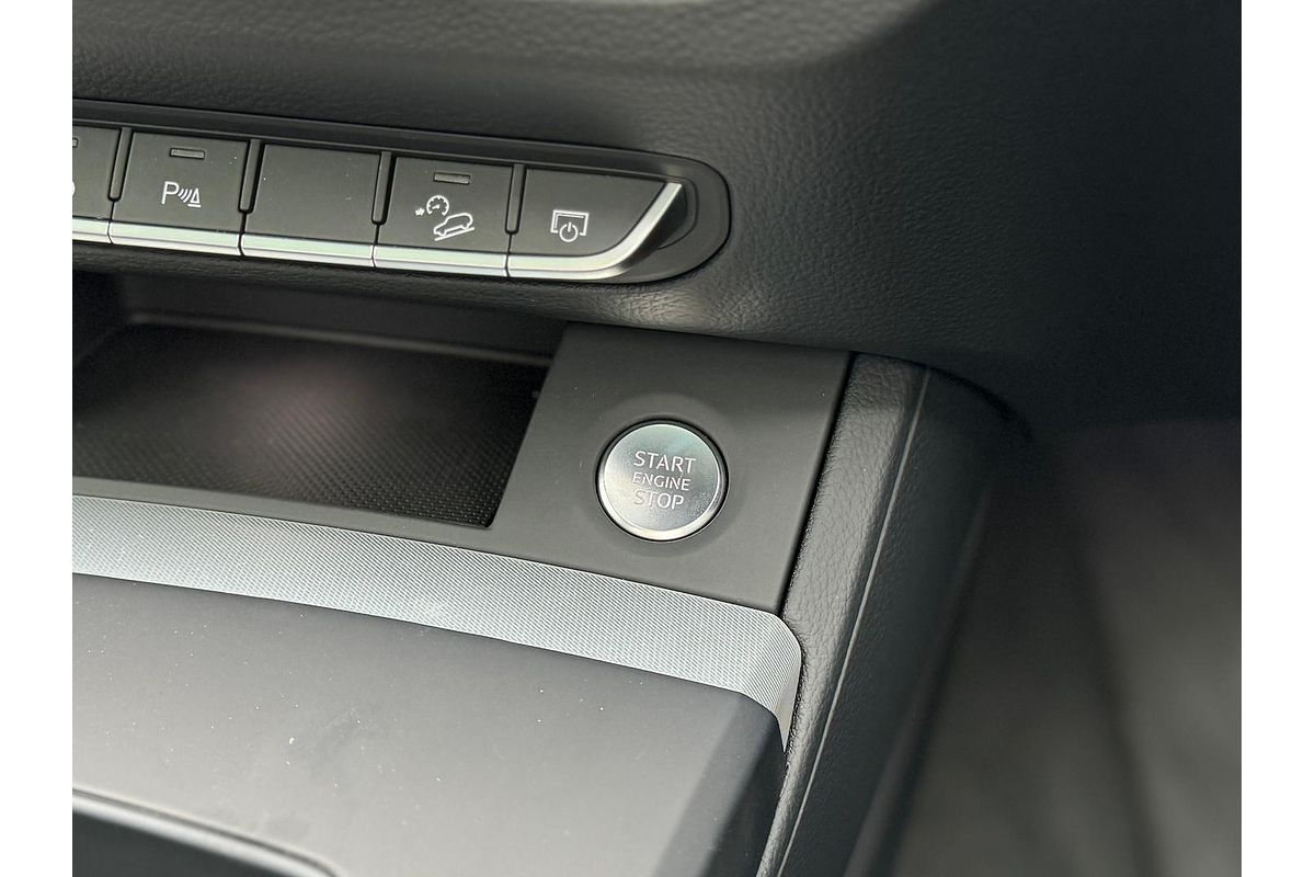 2024 Audi Q5 40 TDI Sport FY