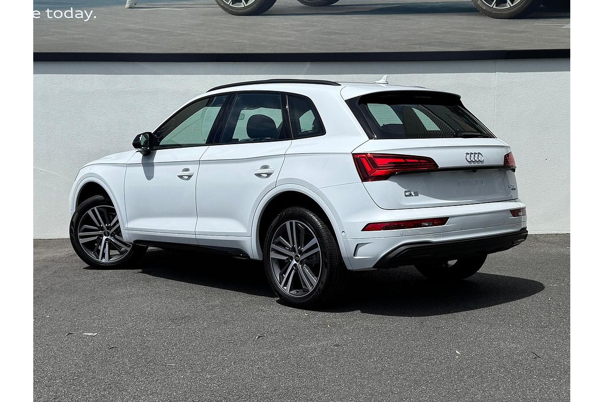 2024 Audi Q5 40 TDI Sport FY