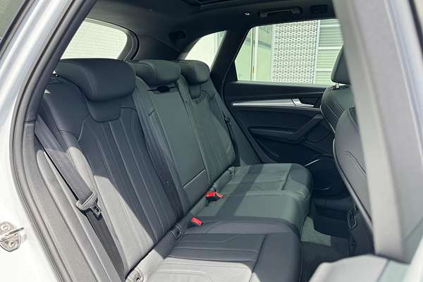 2024 Audi Q5 40 TDI Sport FY