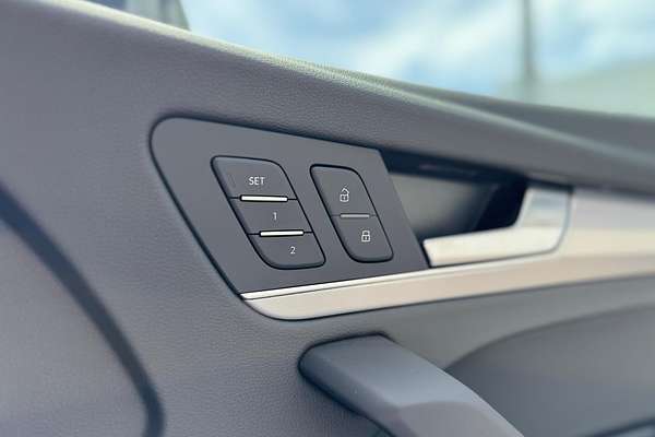 2024 Audi Q5 40 TDI Sport FY