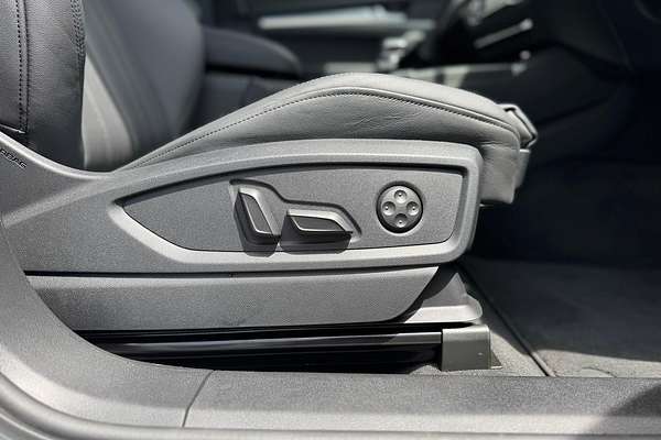 2024 Audi Q5 40 TDI Sport FY