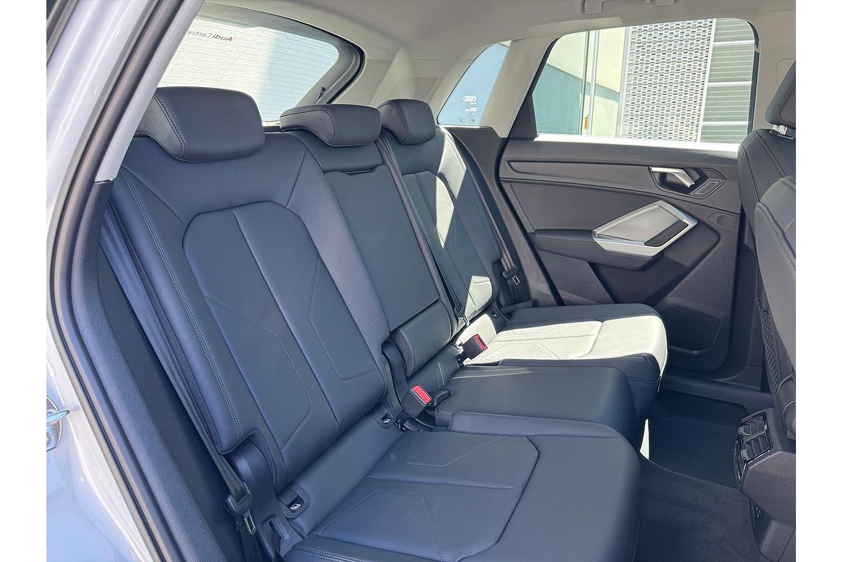 2024 Audi Q3 35 TFSI F3