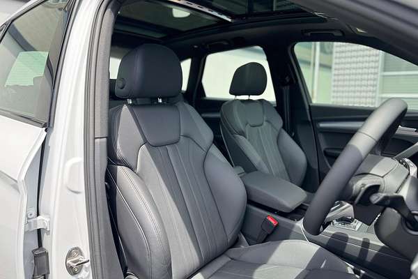2024 Audi Q5 40 TDI Sport FY