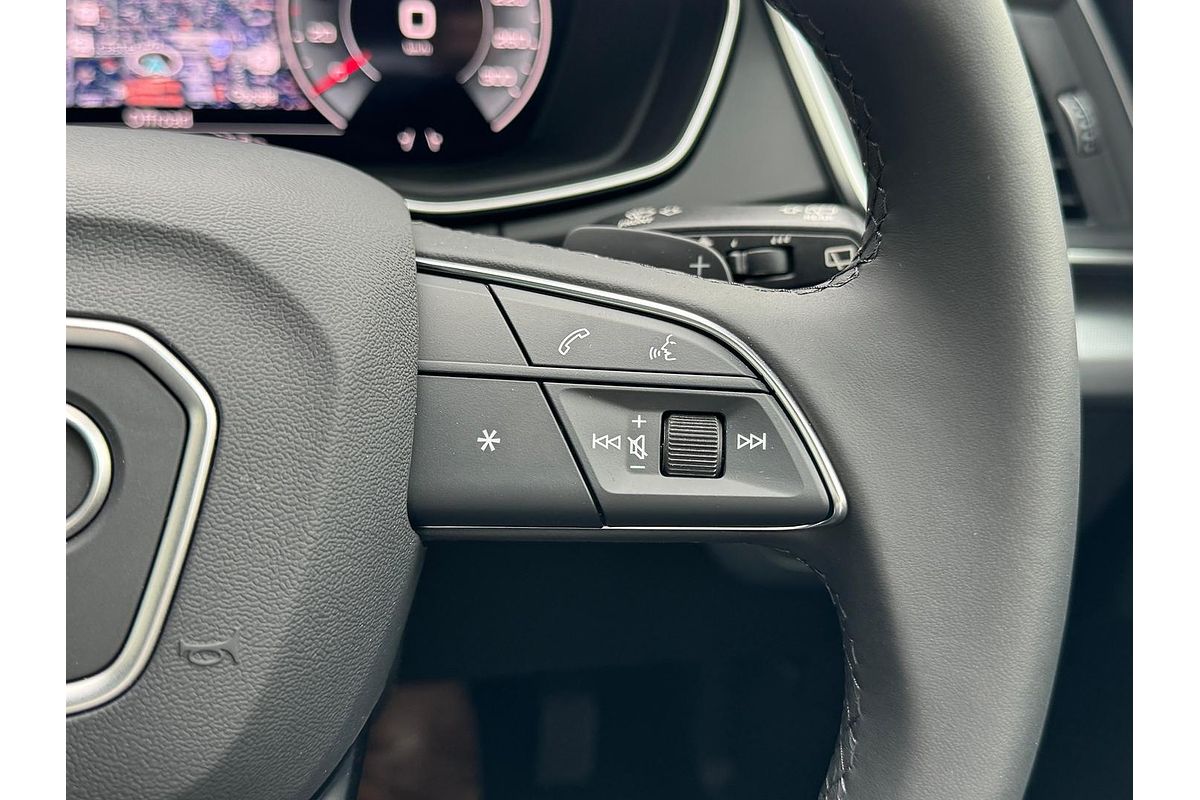 2024 Audi Q5 40 TDI Sport FY