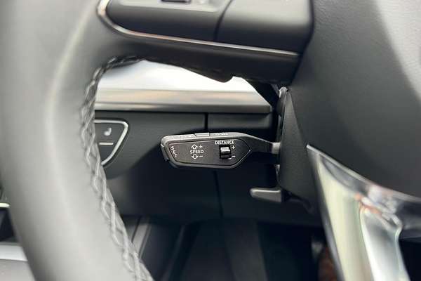 2024 Audi Q5 40 TDI Sport FY