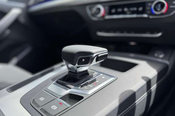 2024 Audi Q5 40 TDI Sport FY