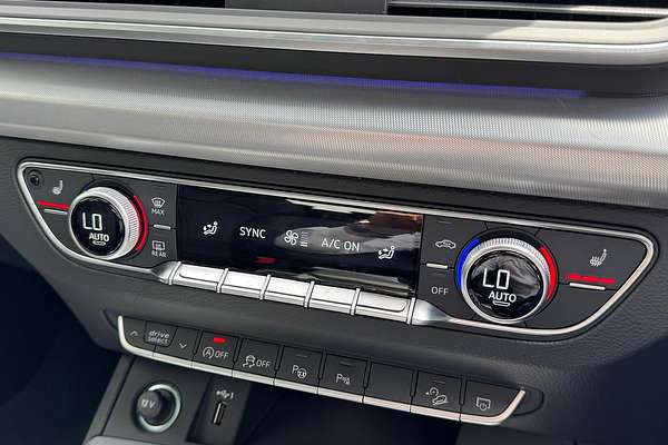 2024 Audi Q5 40 TDI Sport FY