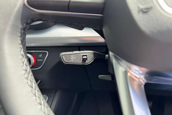 2024 Audi Q5 40 TDI Sport FY