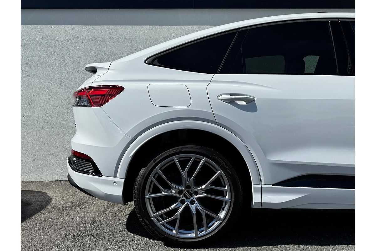 2024 Audi Q4 e-tron 55 F4