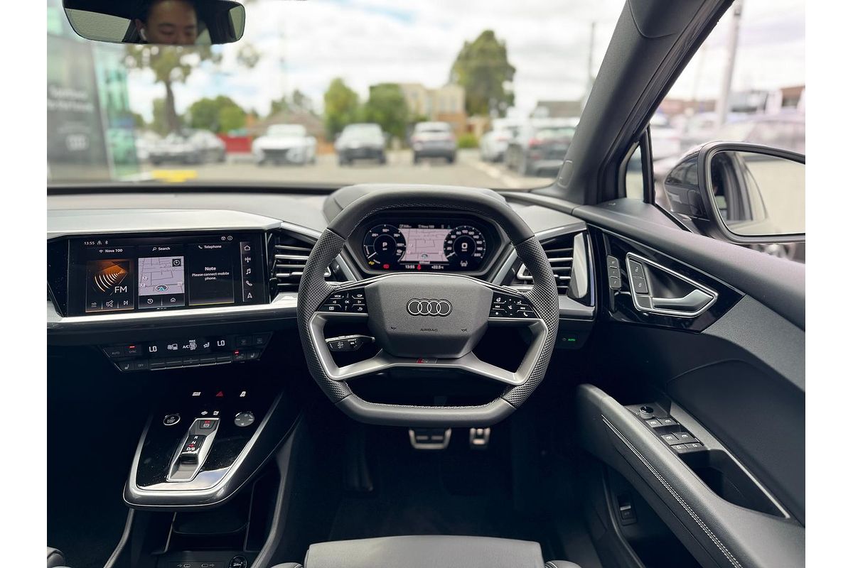 2024 Audi Q4 e-tron 55 F4