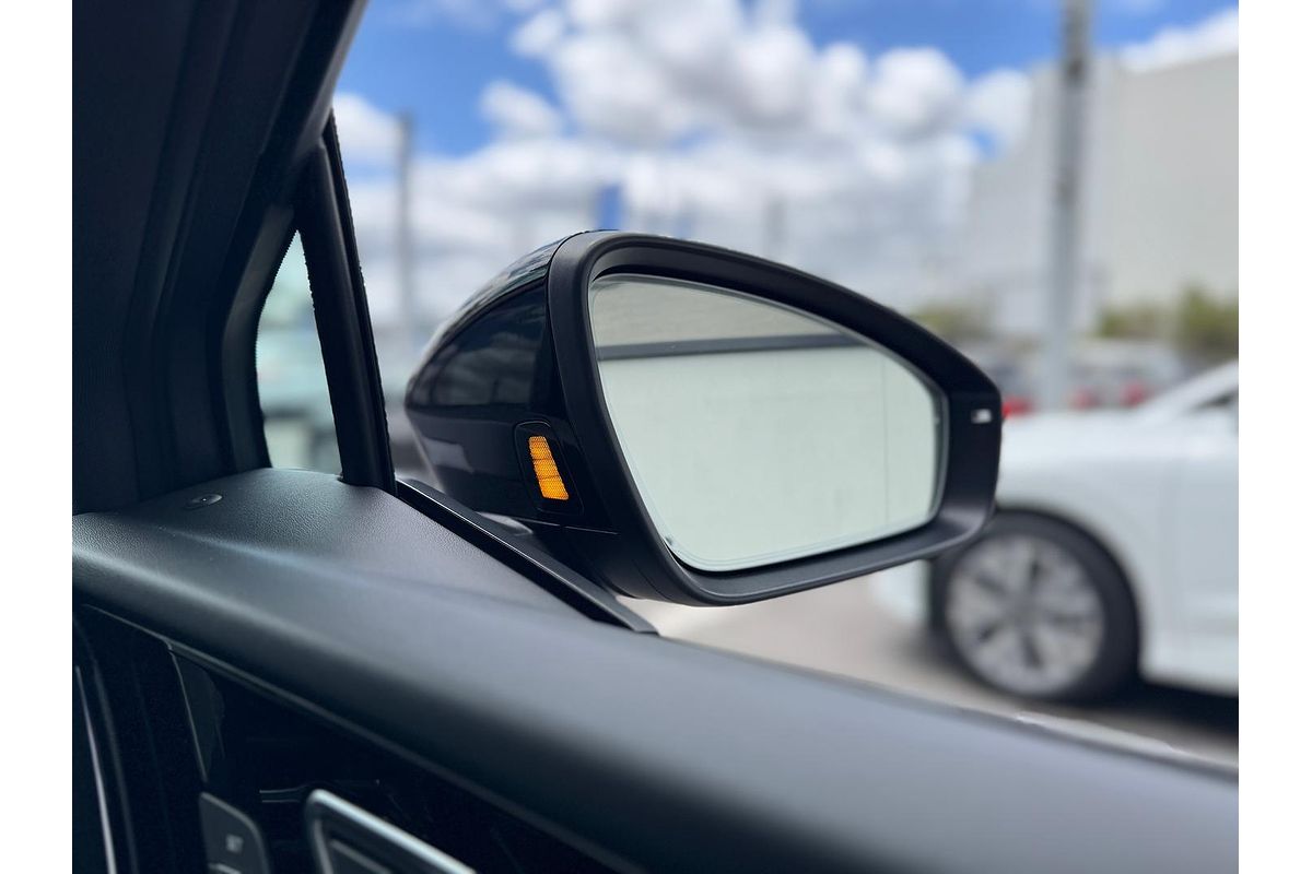 2024 Audi Q4 e-tron 55 F4