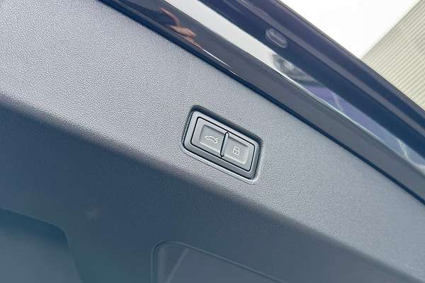 2024 Audi Q4 e-tron 55 F4