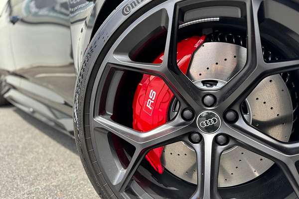 2024 Audi RS6 Performance C8