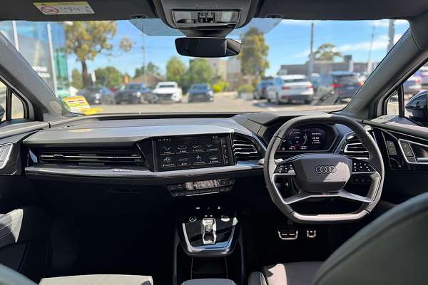 2024 Audi Q4 e-tron 55 F4