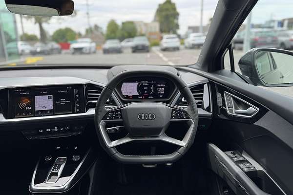 2024 Audi Q4 e-tron 55 F4