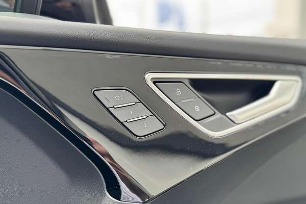 2024 Audi Q4 e-tron 55 F4