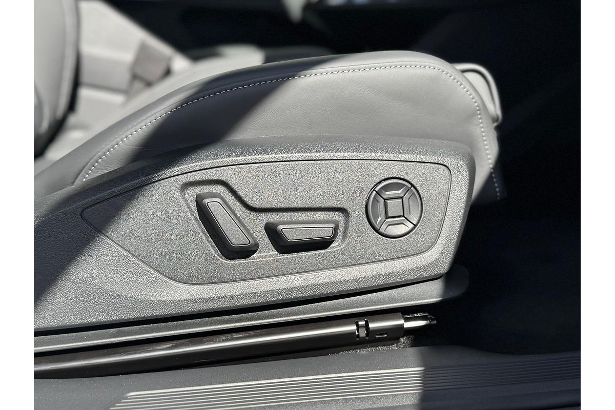 2024 Audi Q4 e-tron 55 F4