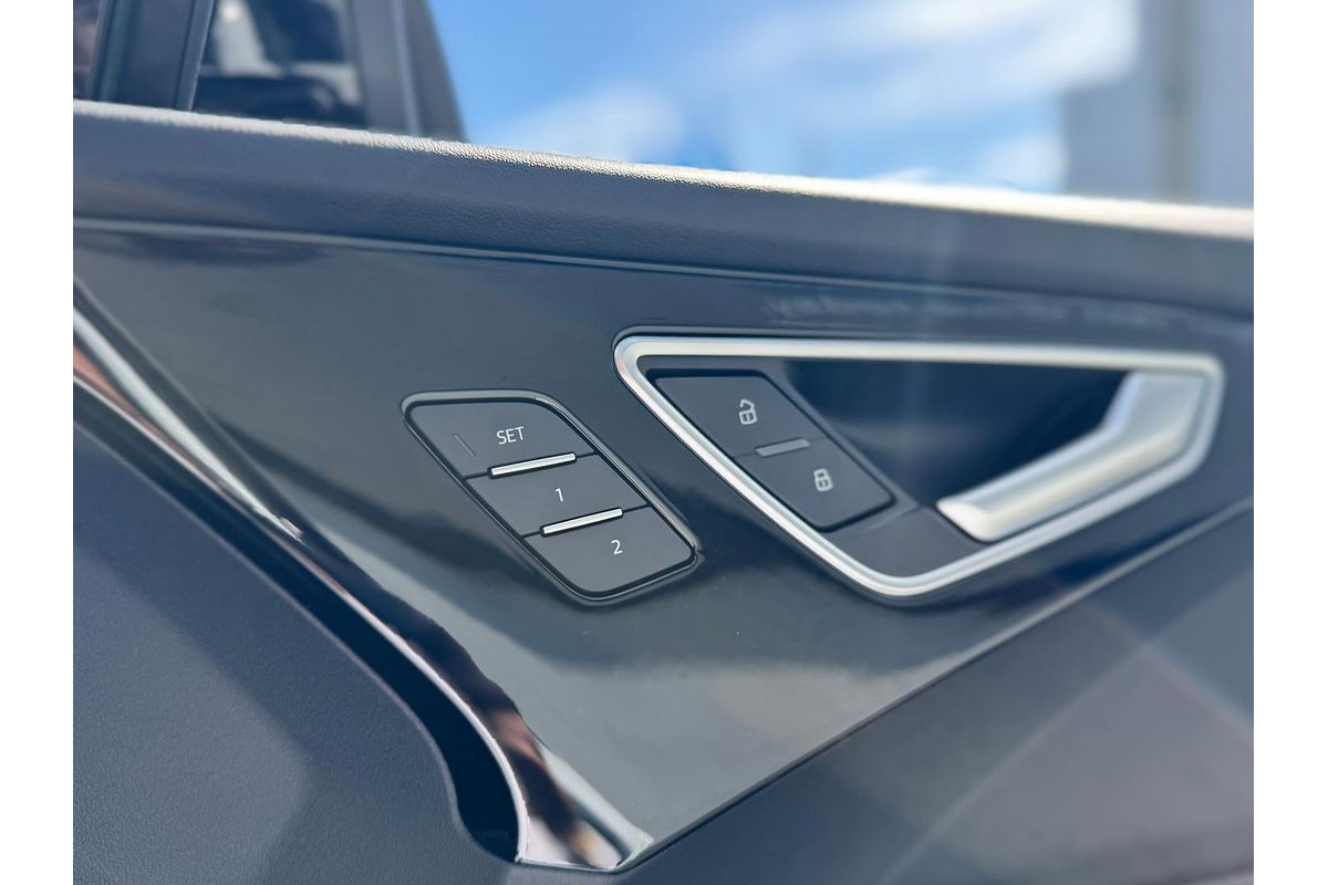 2024 Audi Q4 e-tron 55 F4