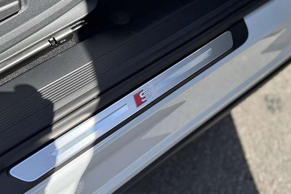 2024 Audi Q4 e-tron 55 F4