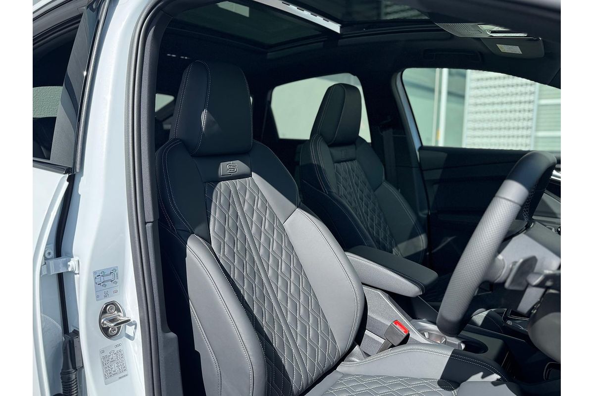 2024 Audi Q4 e-tron 55 F4