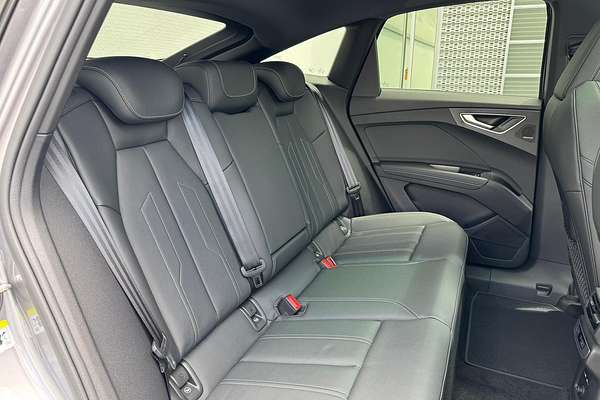2024 Audi Q4 e-tron 55 F4