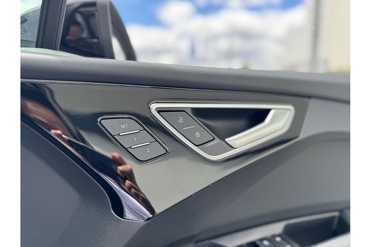 2024 Audi Q4 e-tron 55 F4