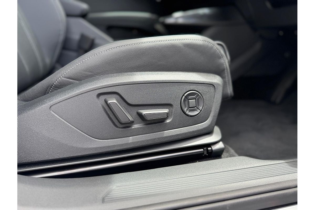 2024 Audi Q4 e-tron 55 F4
