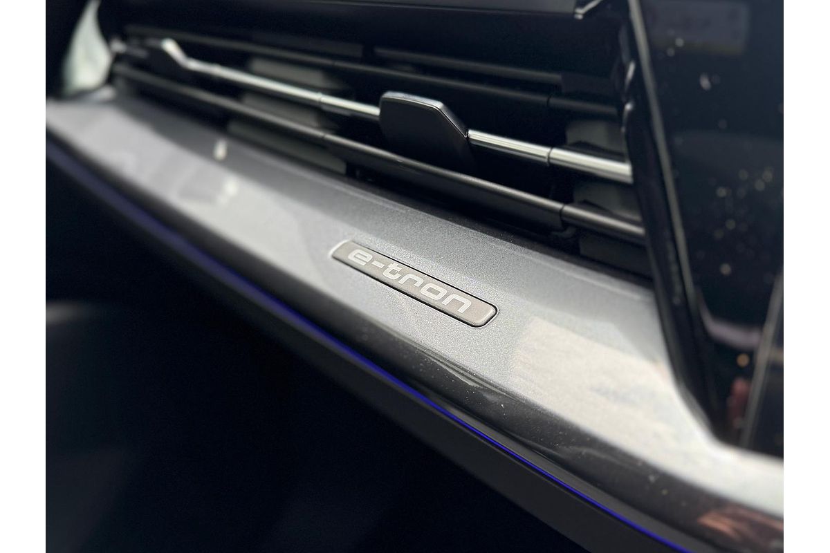 2024 Audi Q4 e-tron 55 F4