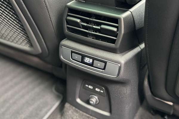 2024 Audi Q4 e-tron 45 F4