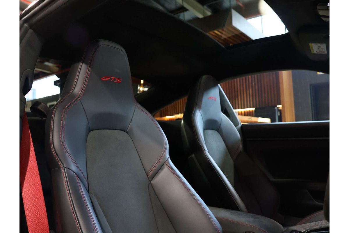 2023 Porsche 911 Carrera GTS 992