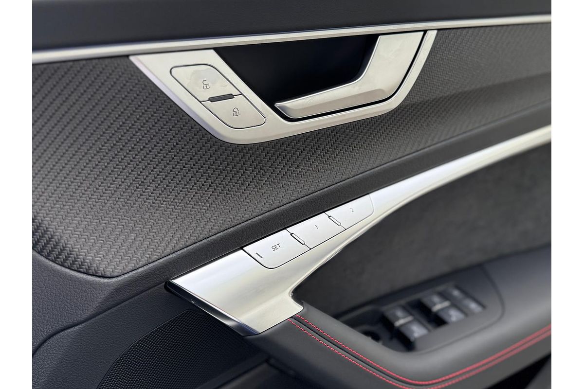 2024 Audi RS6 Performance C8