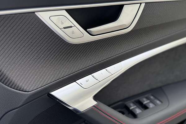2024 Audi RS6 Performance C8