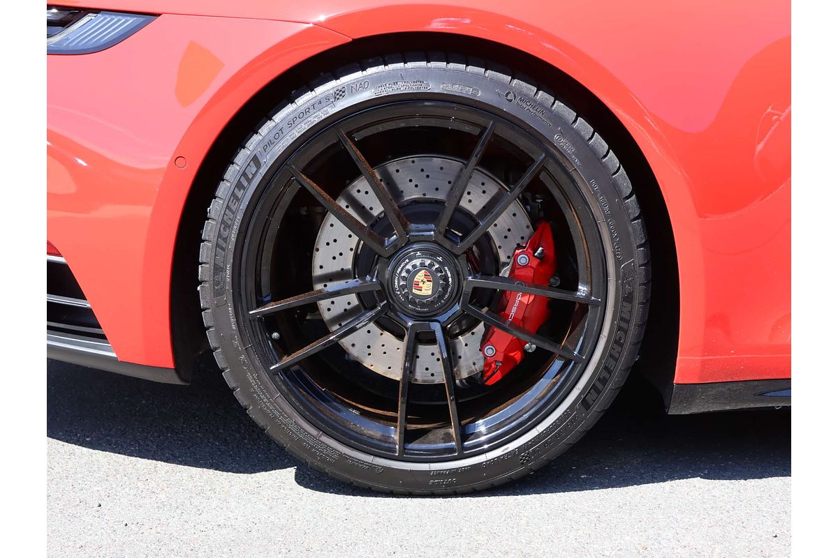2023 Porsche 911 Carrera GTS 992