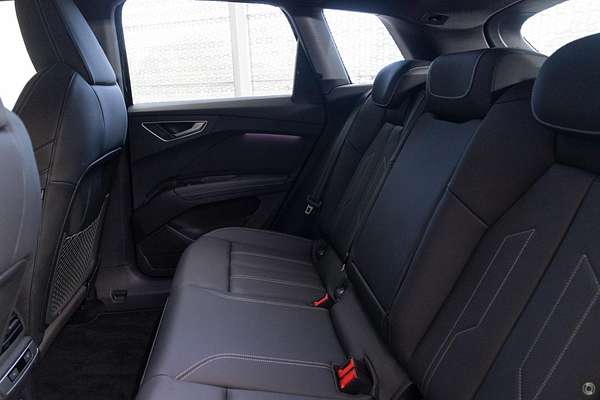 2024 Audi Q4 e-tron 55 F4