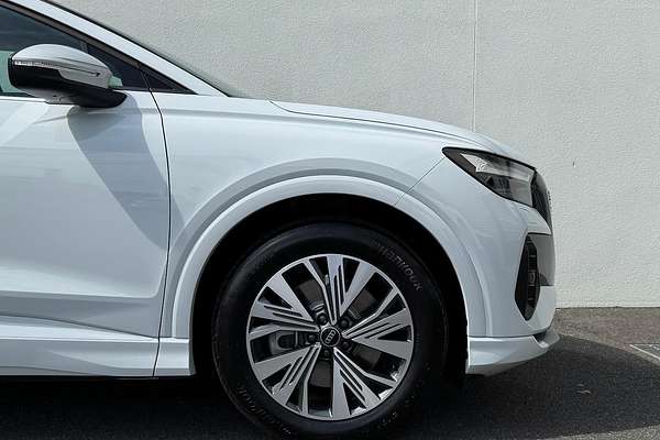 2024 Audi Q4 e-tron 45 F4