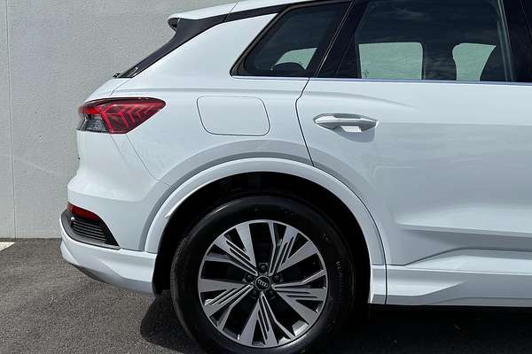 2024 Audi Q4 e-tron 45 F4