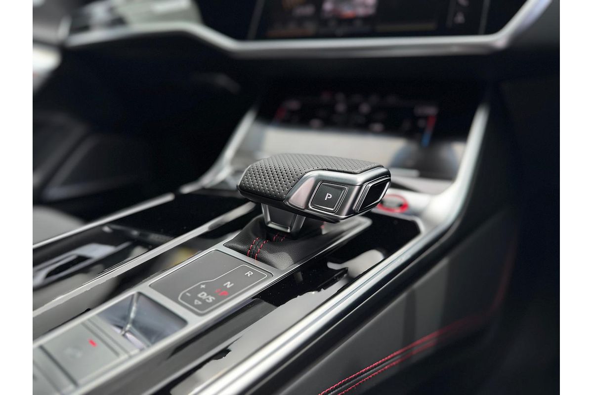 2024 Audi RS6 Performance C8