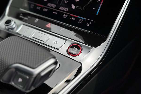 2024 Audi RS6 Performance C8